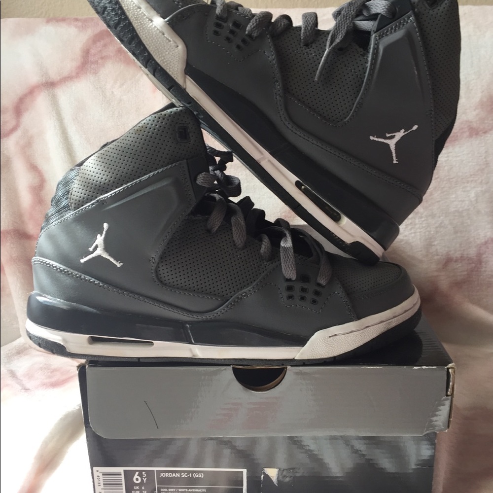 6.5Y Jordan’s